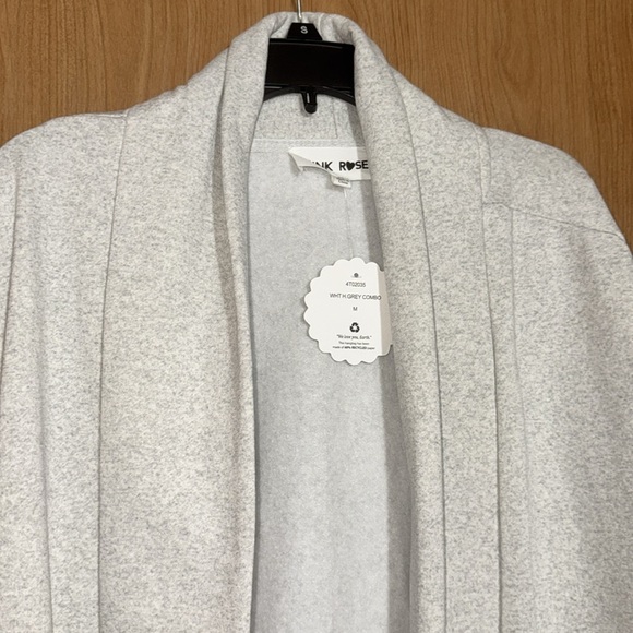 Pink rose, three-piece set new with tags size medium white gray combo - Picture 4 of 9